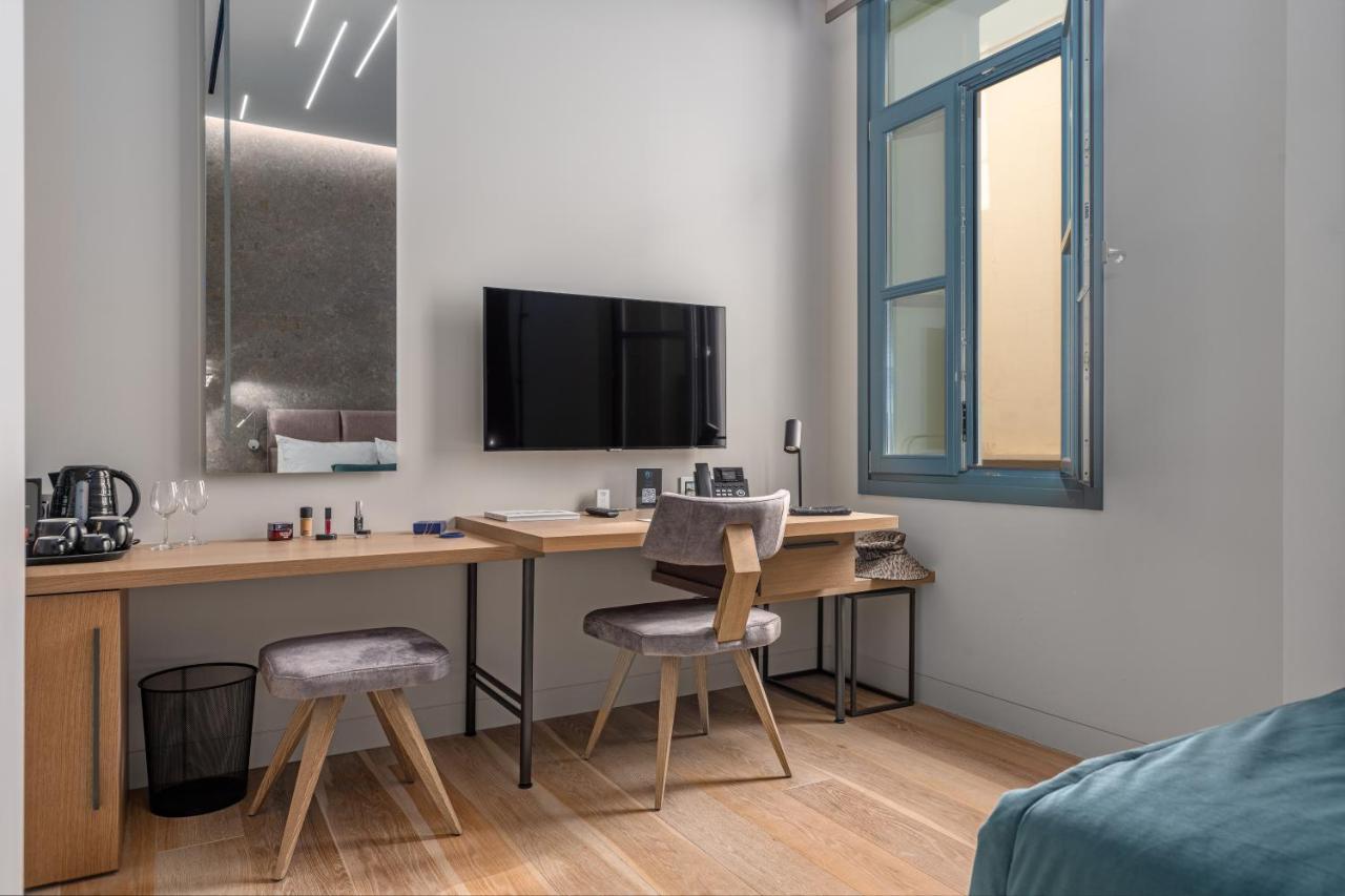 Hellenic Vibes Smart Hotel أثينا المظهر الخارجي الصورة A room at the hotel